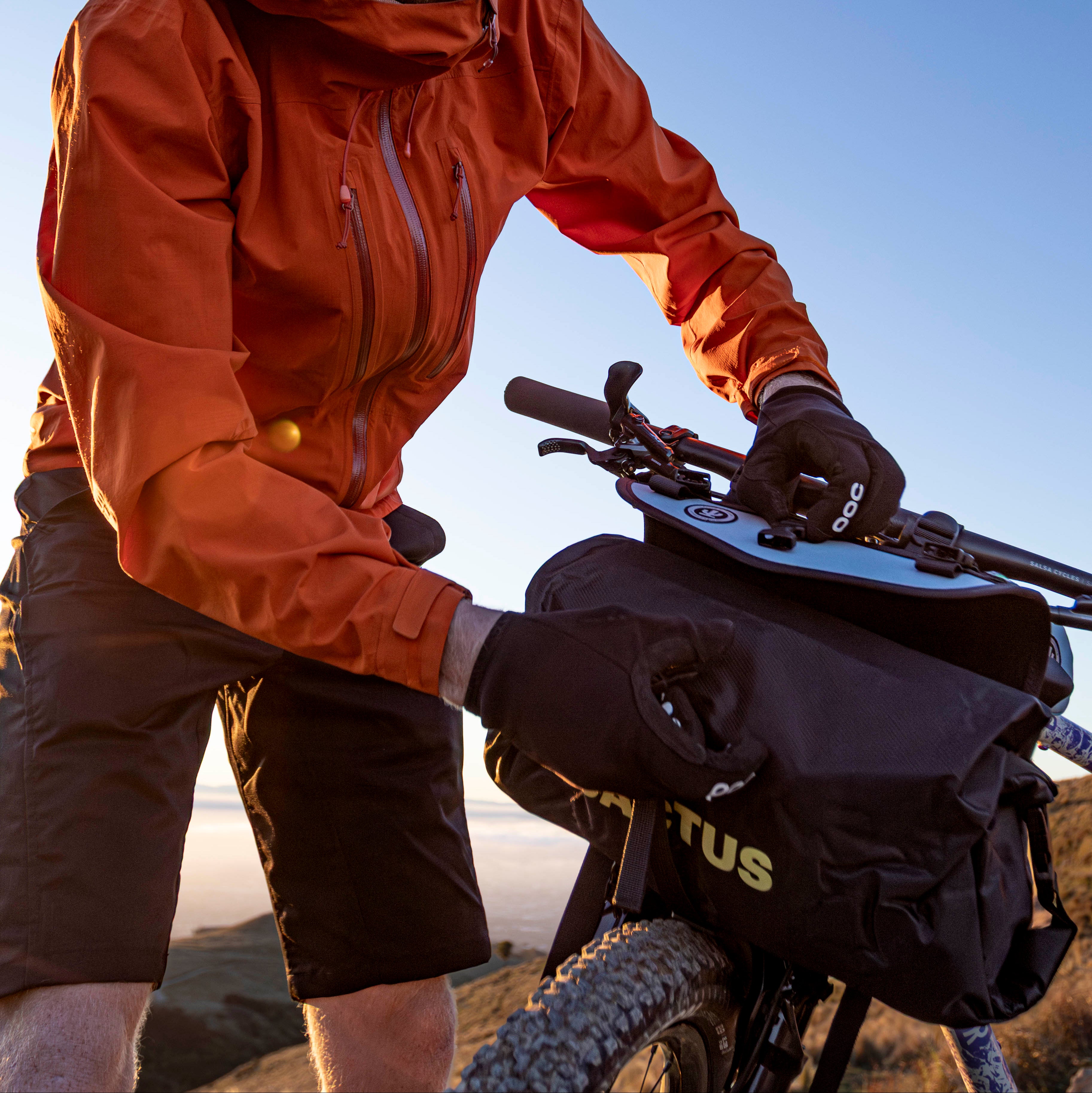 Love Handle - Handlebar Roll